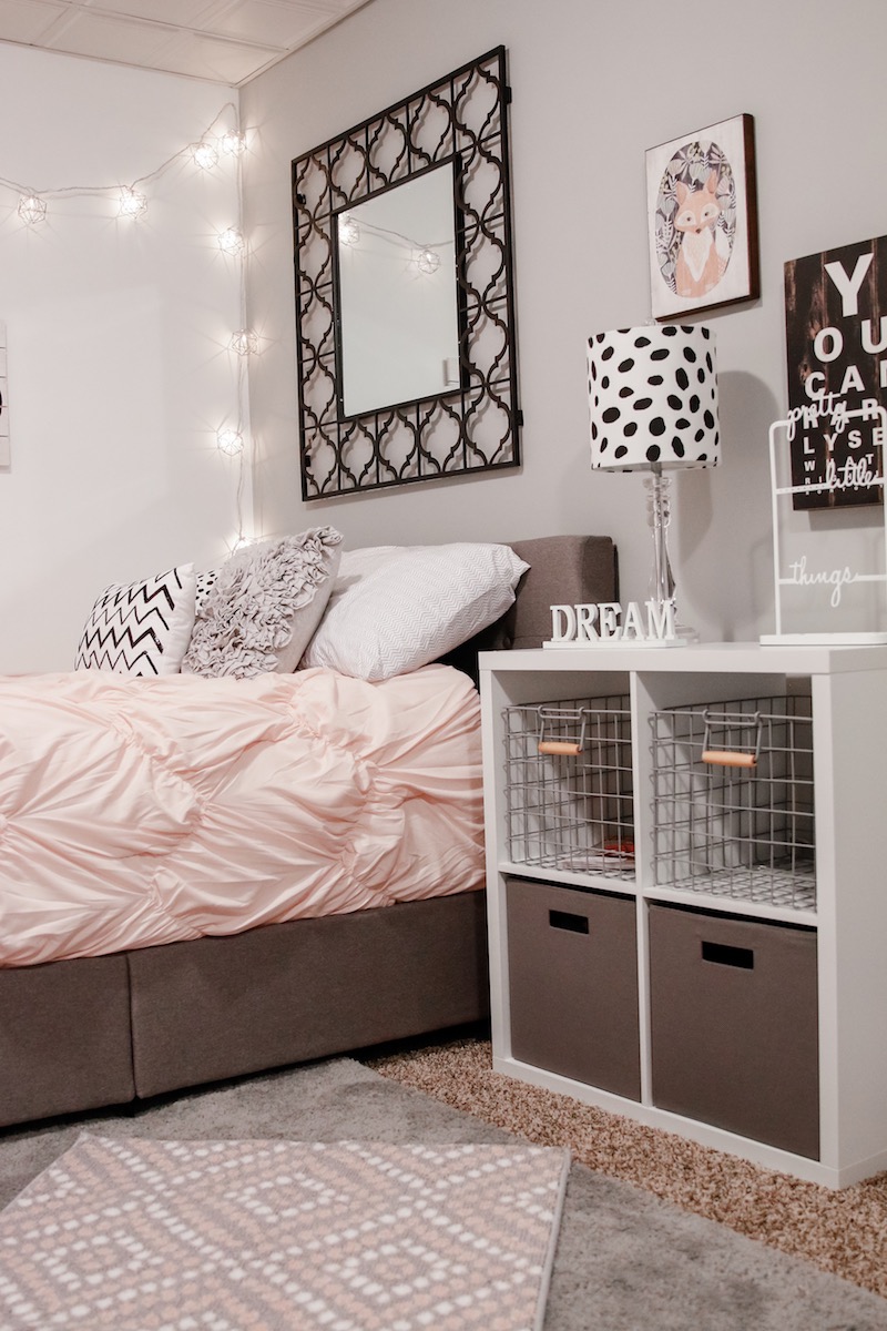 Teen blush bedroom