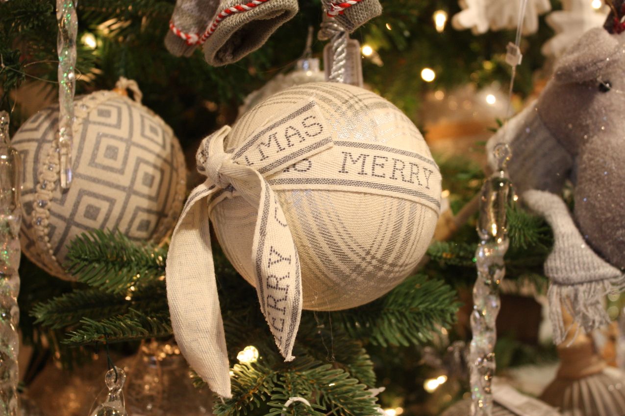 Ornaments covered in textiles add texture and a homespun element.