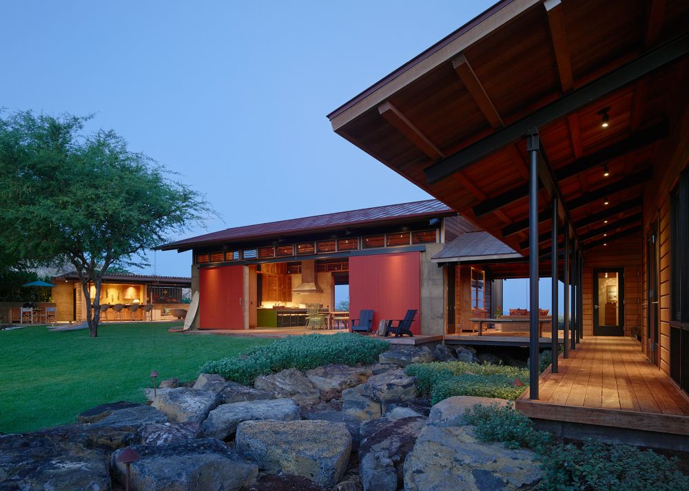 Beautiful Examples of Hawaiian Architecture Inspired by This Unique Island