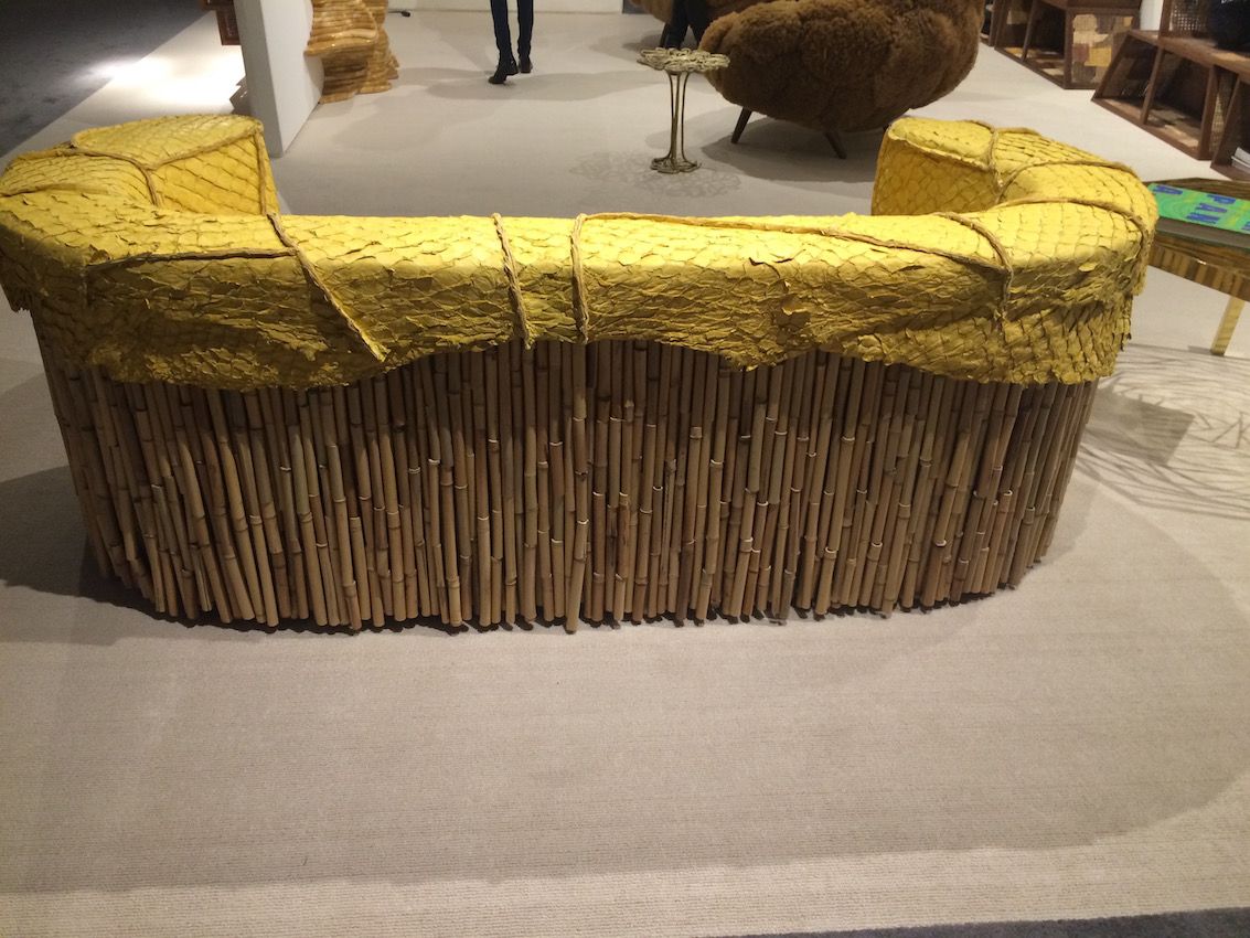 The back of the sofa is made of vertically assembled bamboo, which contributes to the organic look.