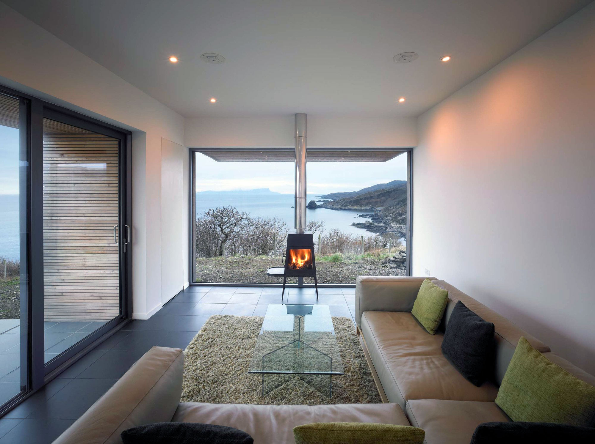 Tigh Port na Long by Dualchas Architects Living