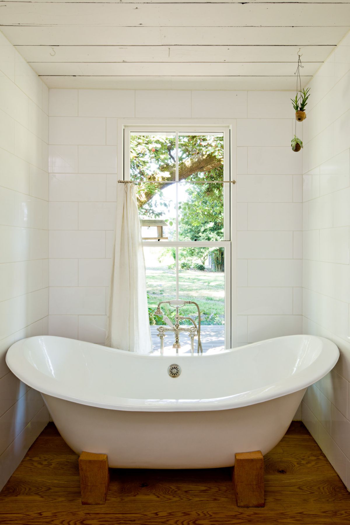 Tiny house bathroom window curtains