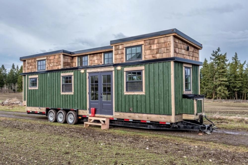 Tiny house forest green on wheels