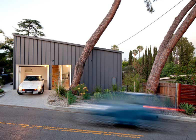 Tiny house on pillars garage