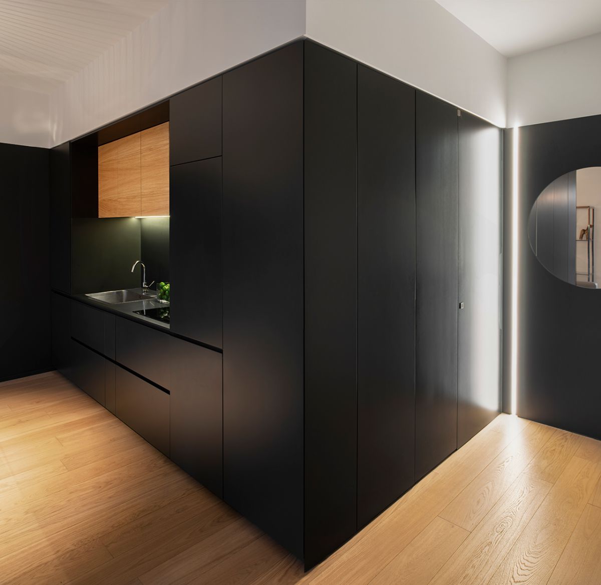 TipsArchitects apartment decor with Black kitchen compact