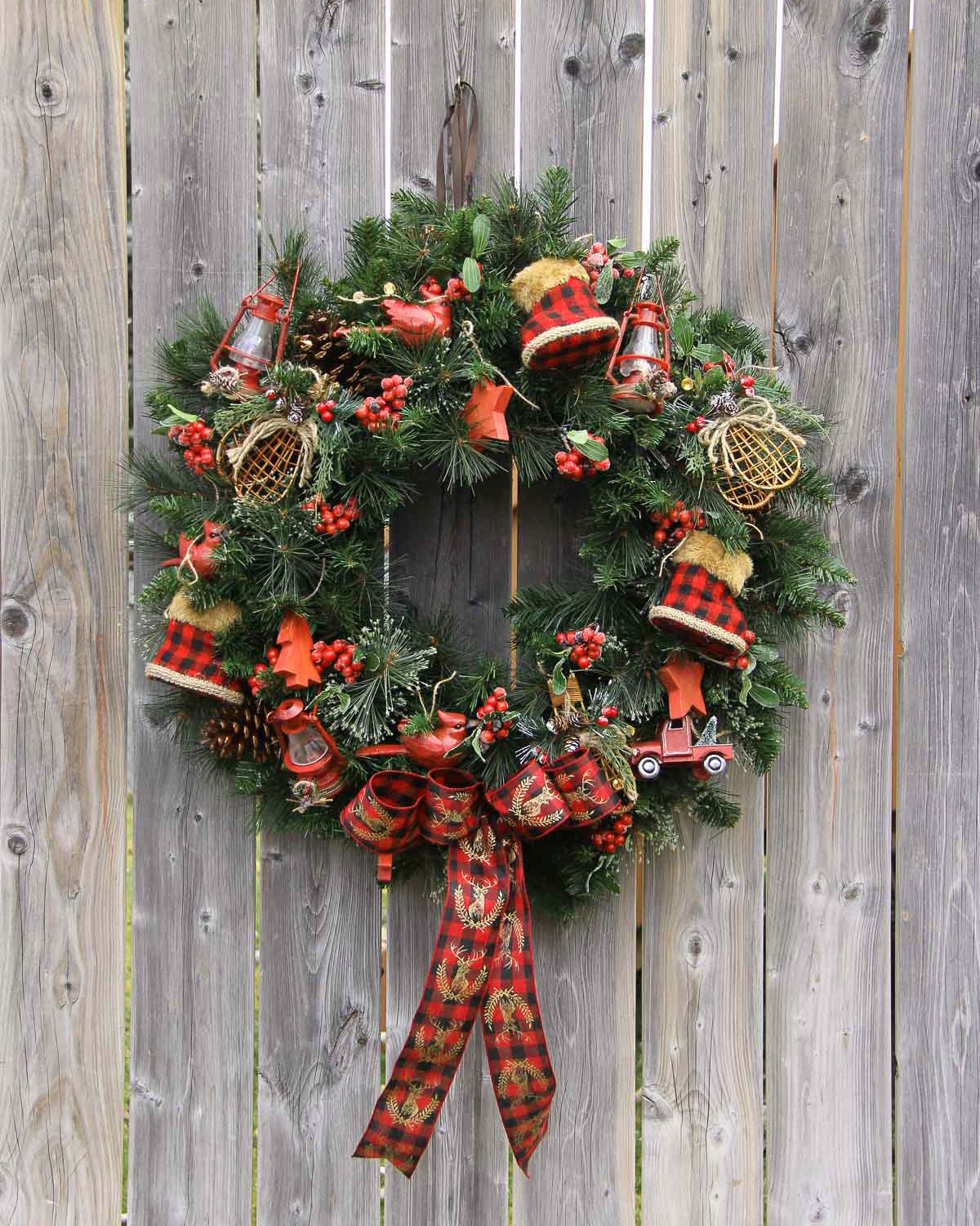 Traditional Green Wreath for Christmas