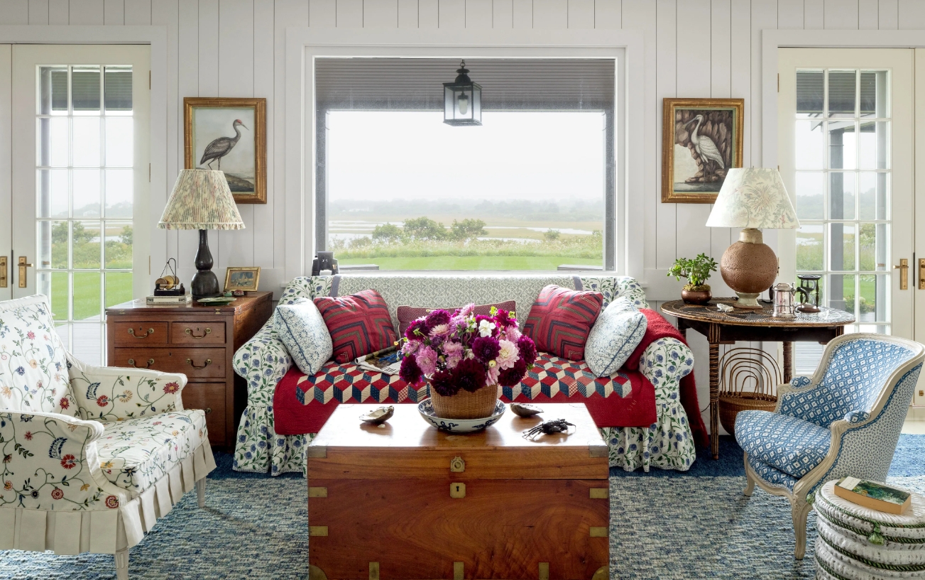 traditional decor