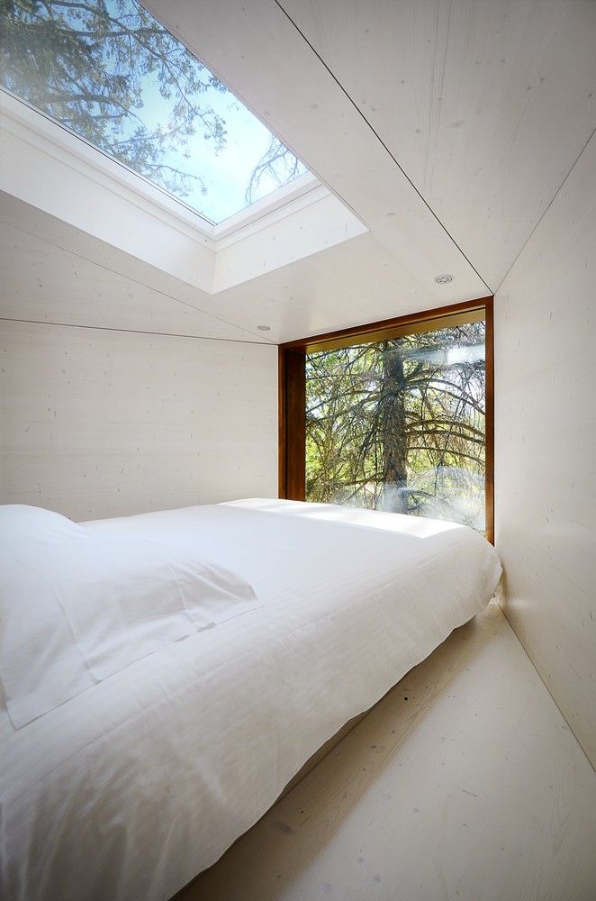 Tree Snake Houses by Luís Rebelo de Andrade + Tiago Rebelo de Andrade - bedroom