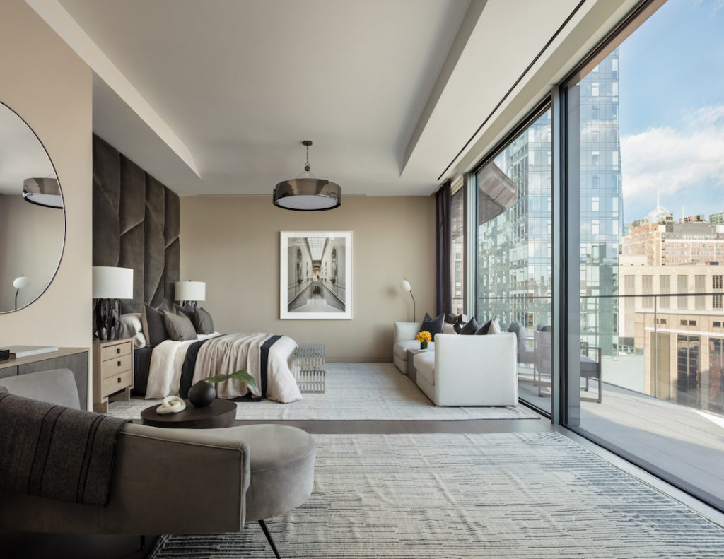 The bedrooms are suites with their own bathrooms.