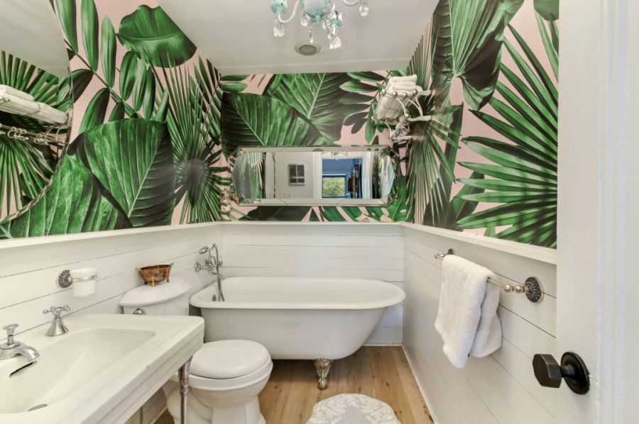 Tropical Bathroom New York