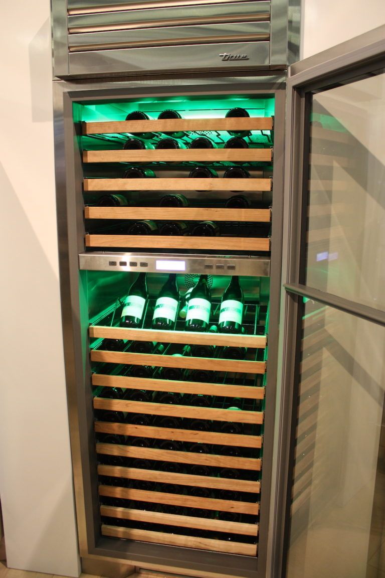 True dual zone wine cooler