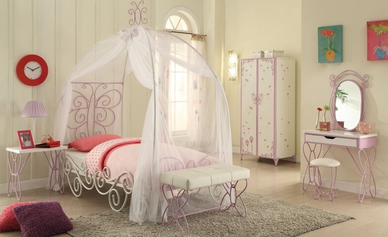 Tsavag Twin Canopy Configurable Bedroom Set