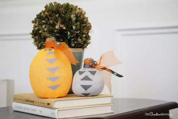 Turn shoks into cool pumpkind decorations