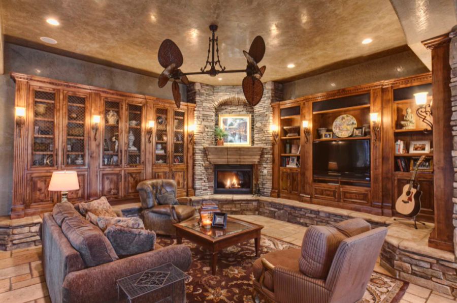 Tuscan living room