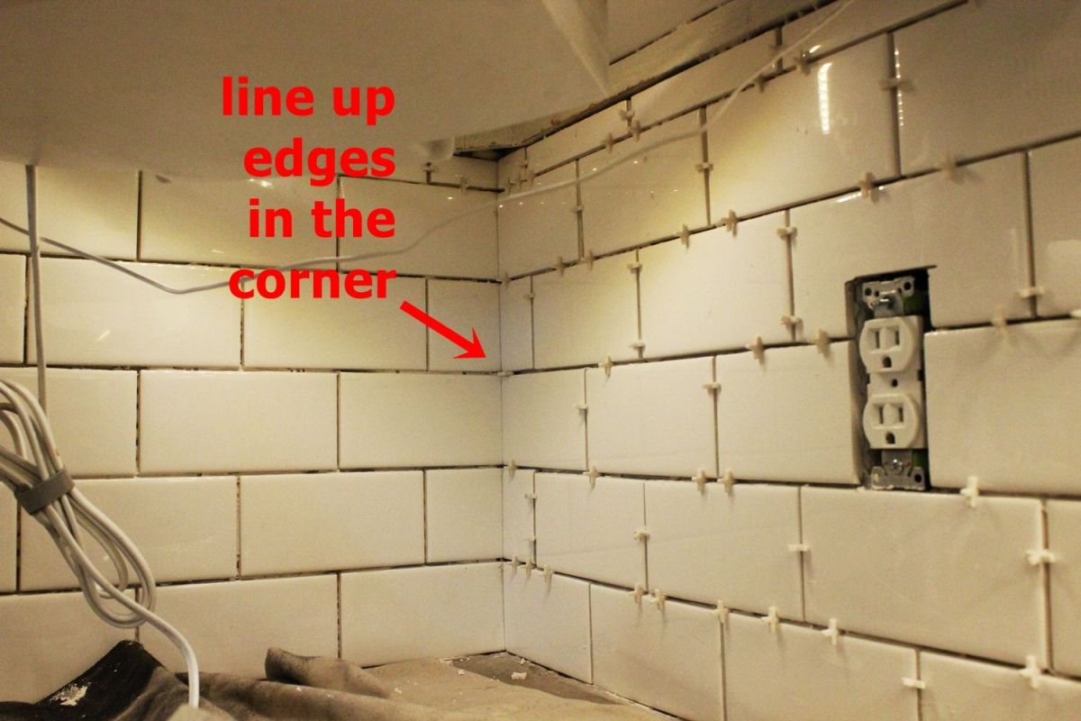 Two rows meet in the corner