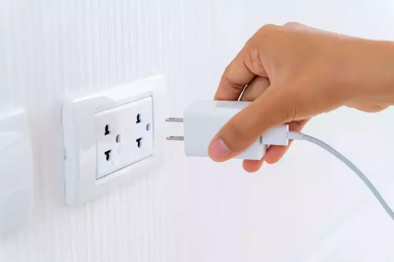 Types Of Outlets: Alternatives 