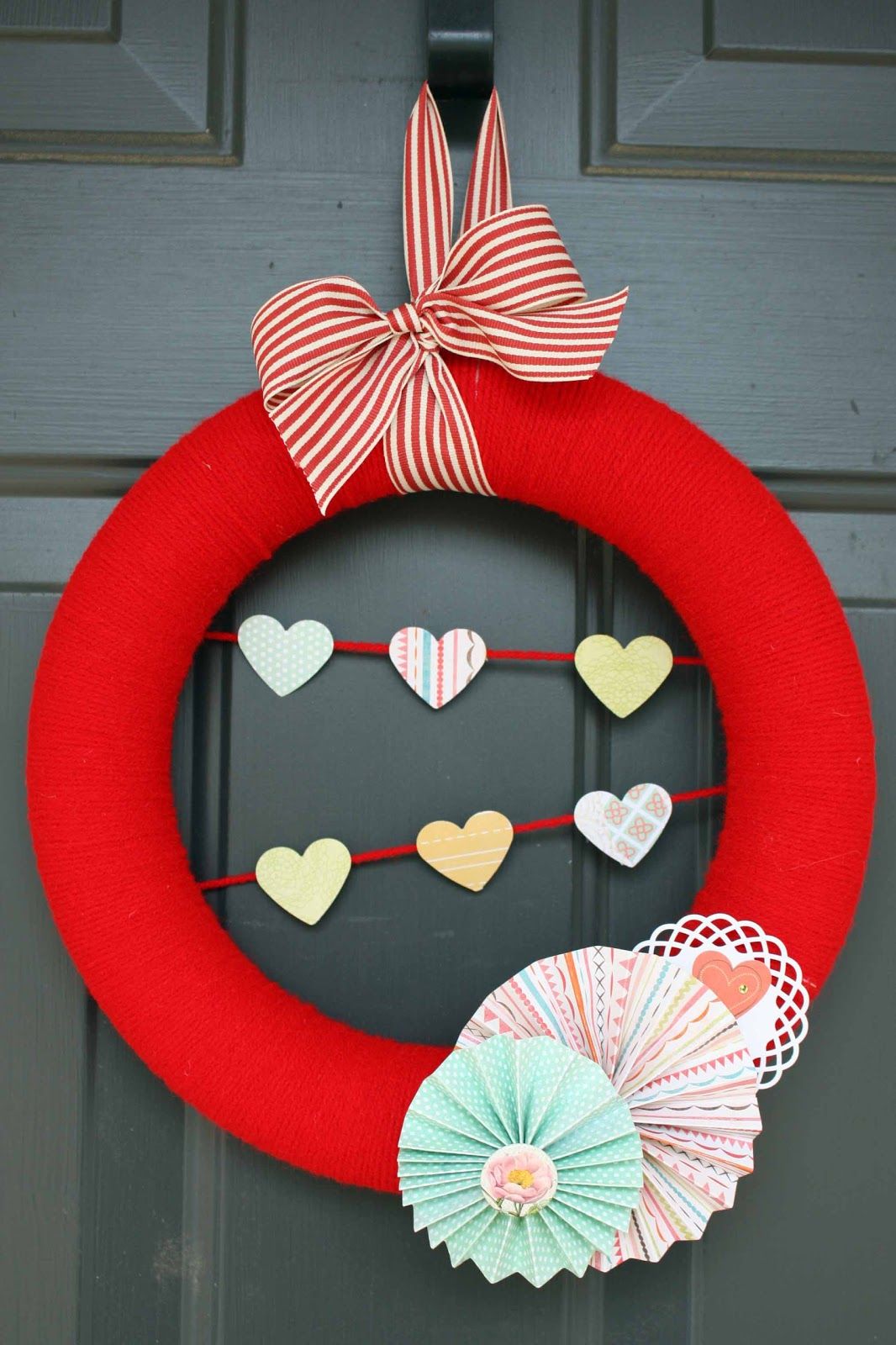 Valentine burlap wreath DIY