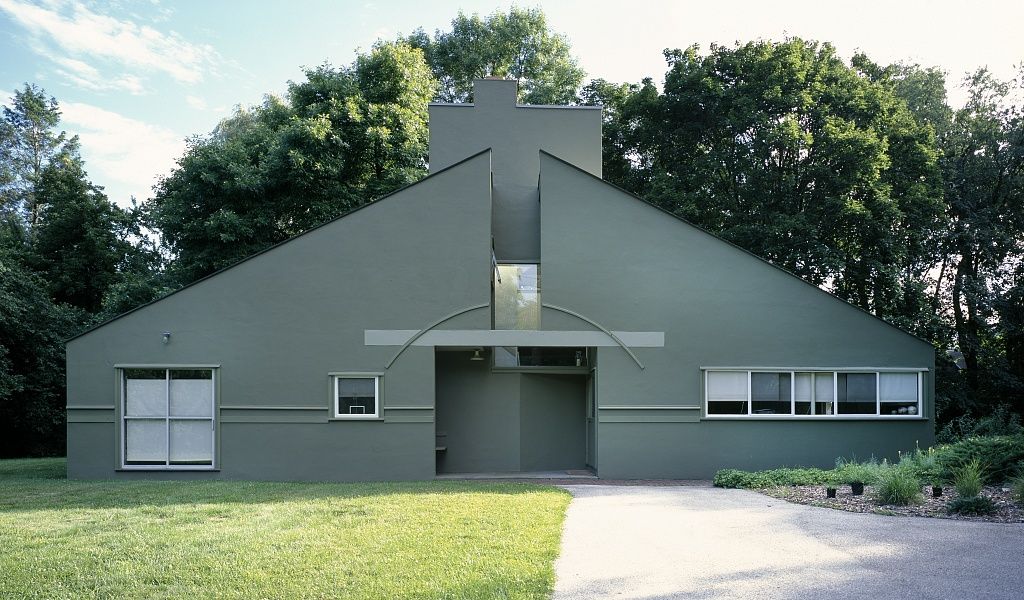 The Vanna Venturi House