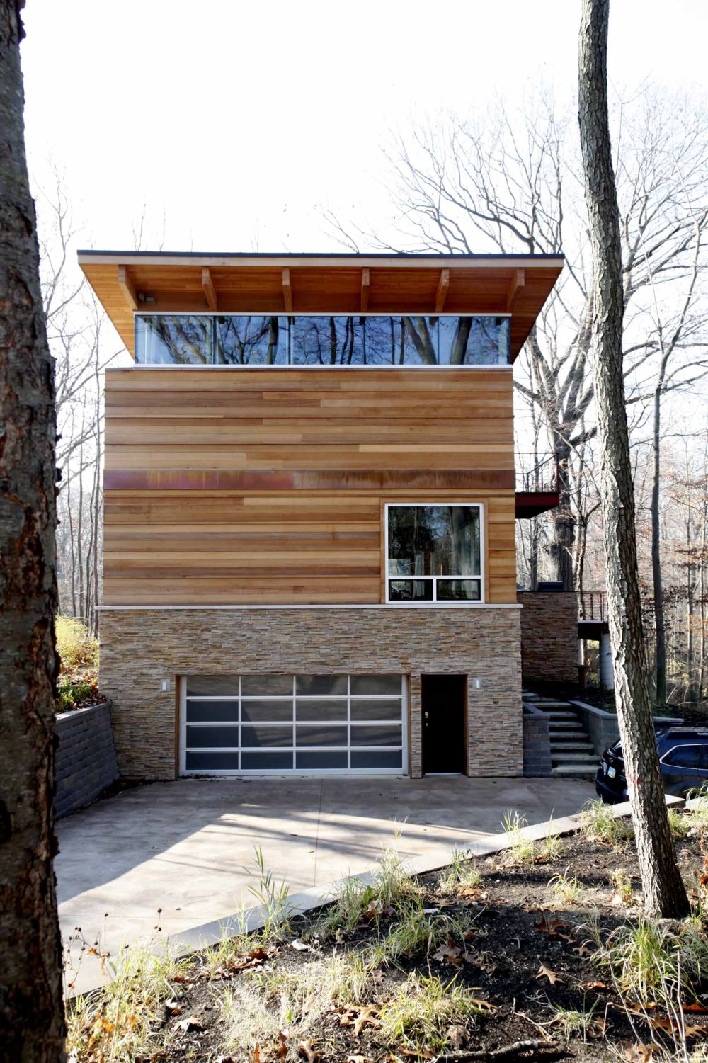 Vertical living Modern Style Home