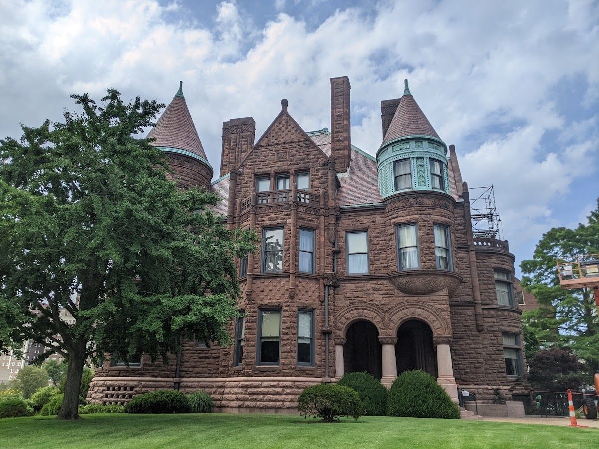 Victorian Samuel Cupples House