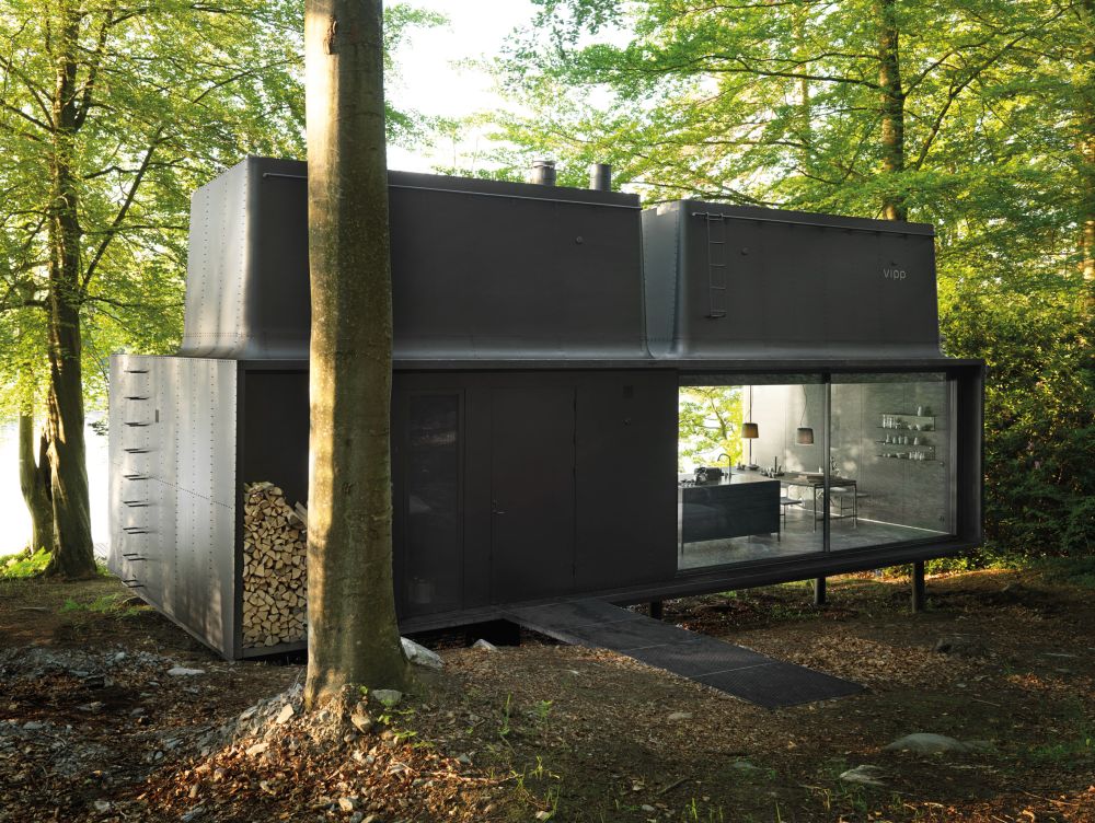 Vipp factory made micro house -black facade