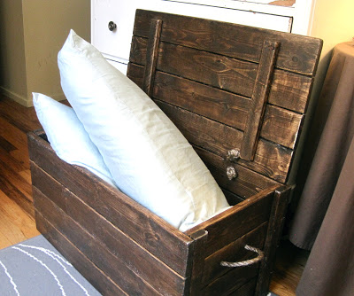 WOOD STORAGE CHEST