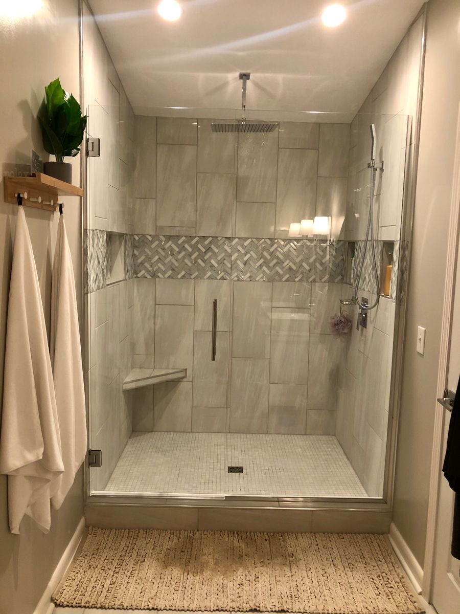 Walk-In Shower With a Corner Seat