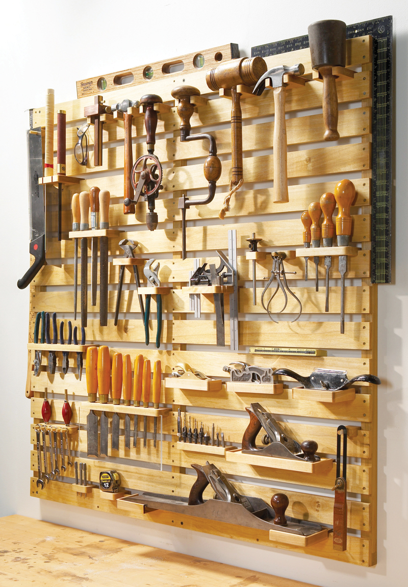 Wall tools rack DIY