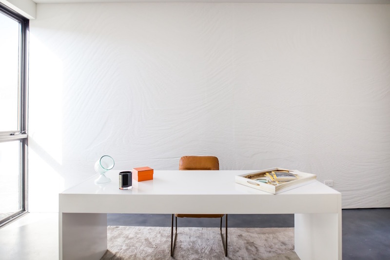 Wave House minimalist desk
