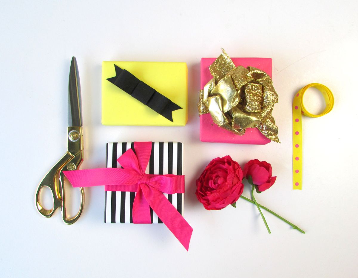 Ways To Tie A Bow With Ribbon