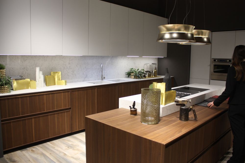 White and brown modern kitchen cabinets design