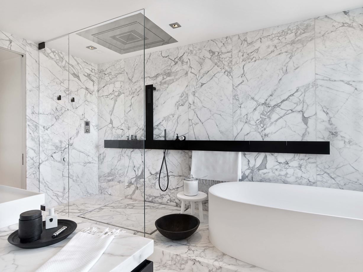 20 Exquisite Shower Designs To Inspire Your Next Remodel