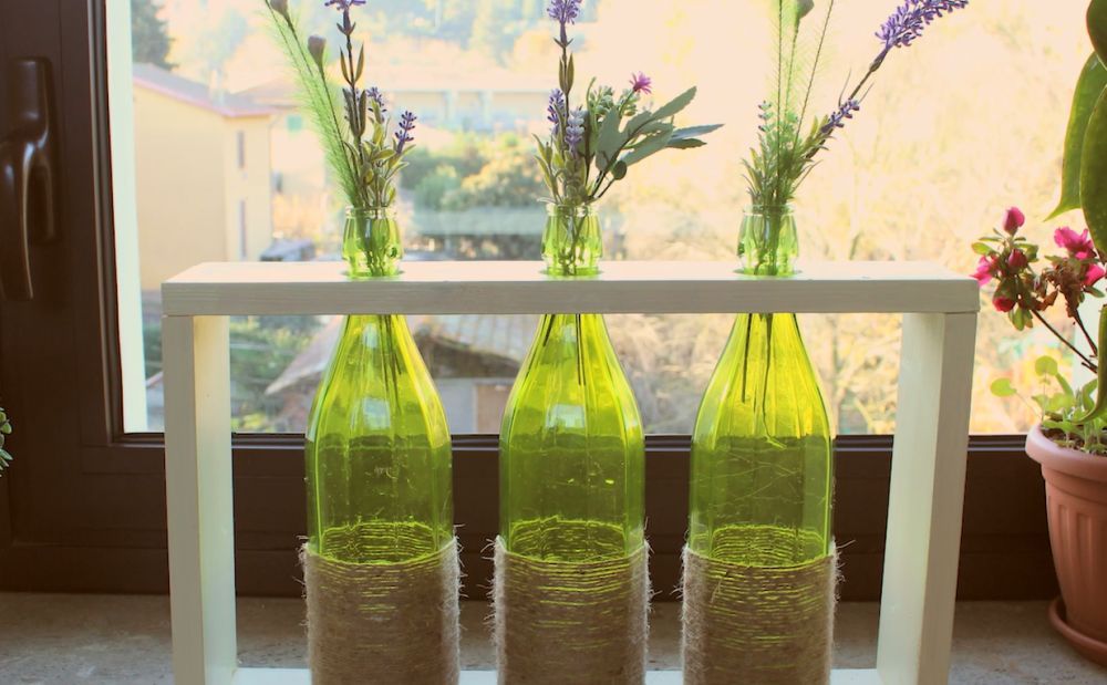 Yarn-wrapped vase centerpiece