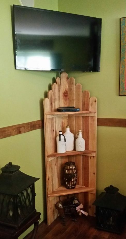 Wood corner shelf DIY