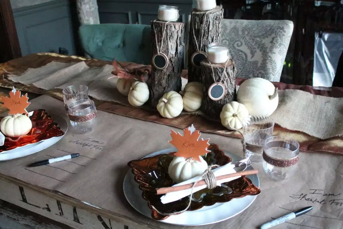 Wood logs centerpiece for Dining table