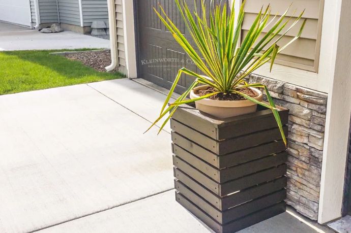 Wood modern planter boxes