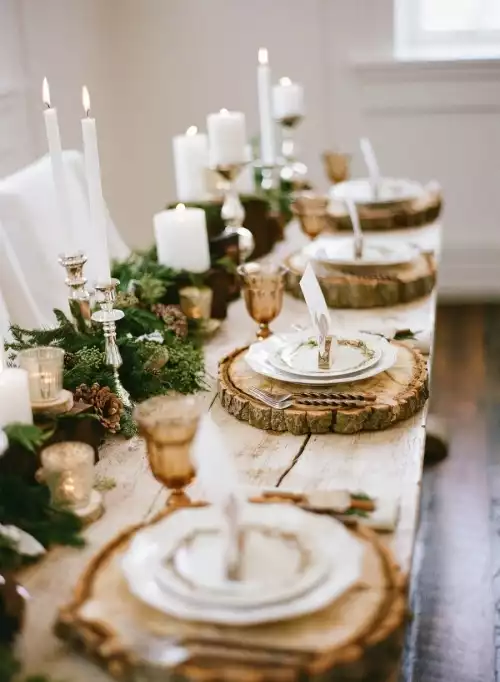 Wood slices for Thanksgiving table decor