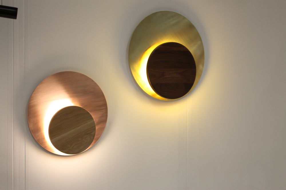 Wood wall ligthing fixtures