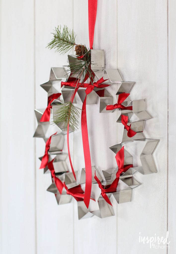 Farmhouse Christmas décor using cookie cutters