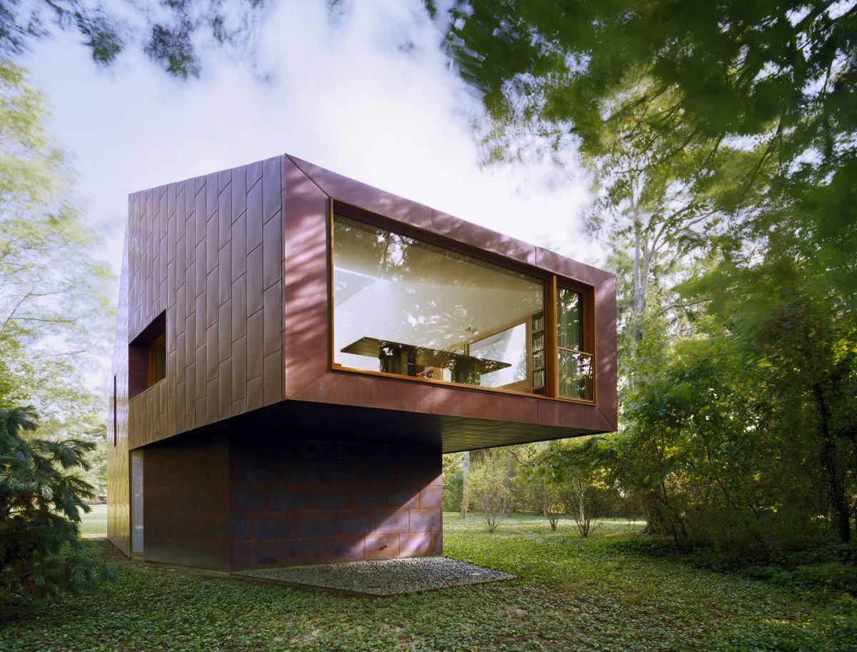 Writing Studio into the Forest