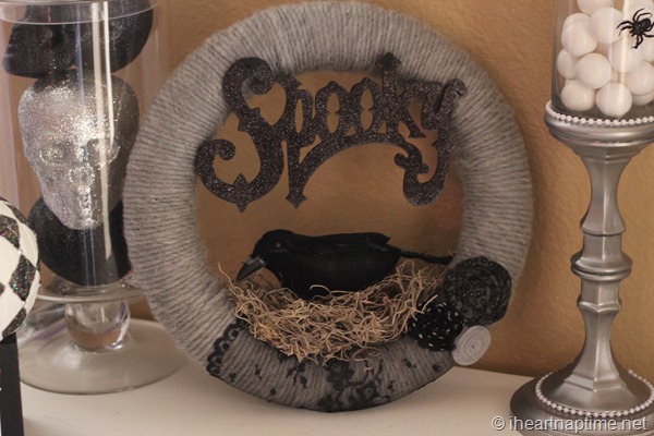 Spooky Raven yarn Wreath