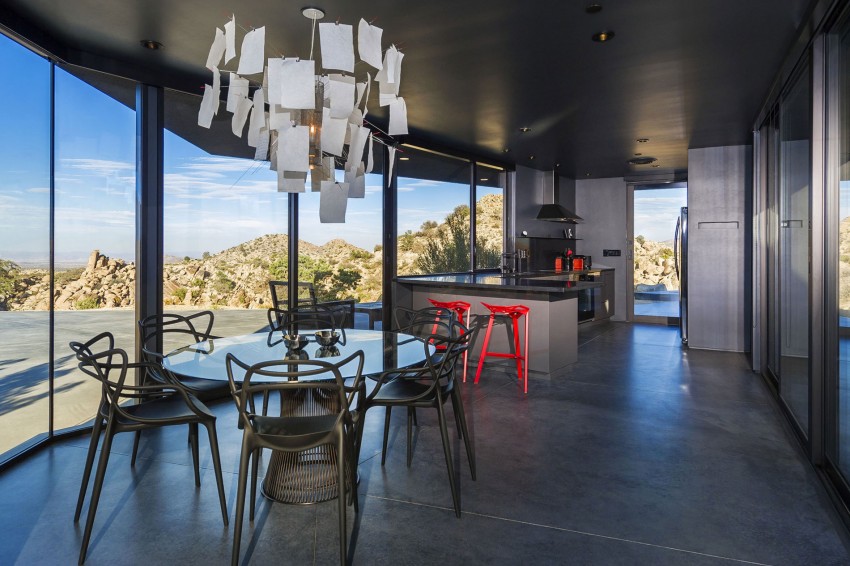 Yucca Valley House kitchen