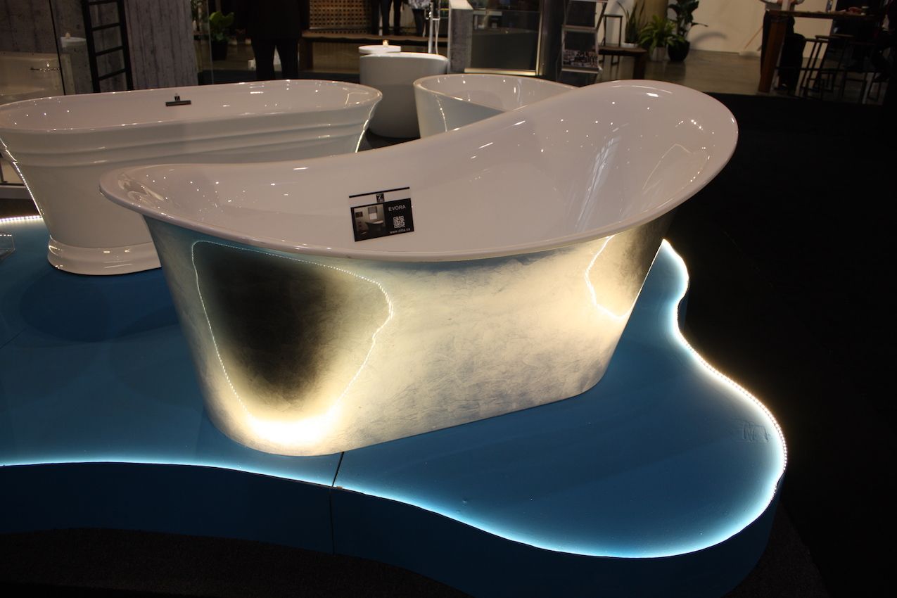 Zitta Metalic Freestanding Tub