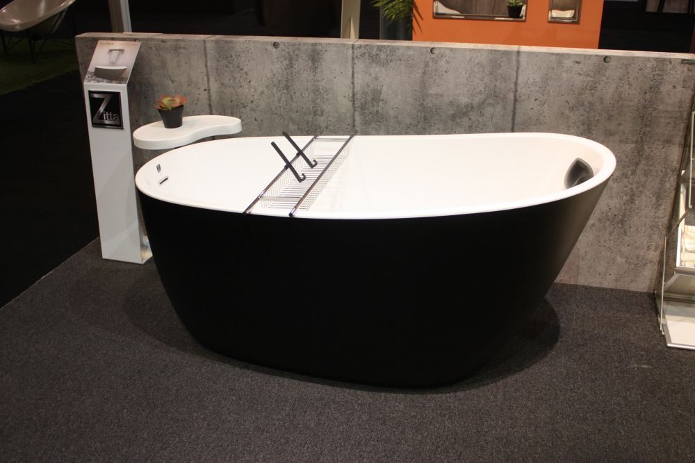 Zitta matte black tub