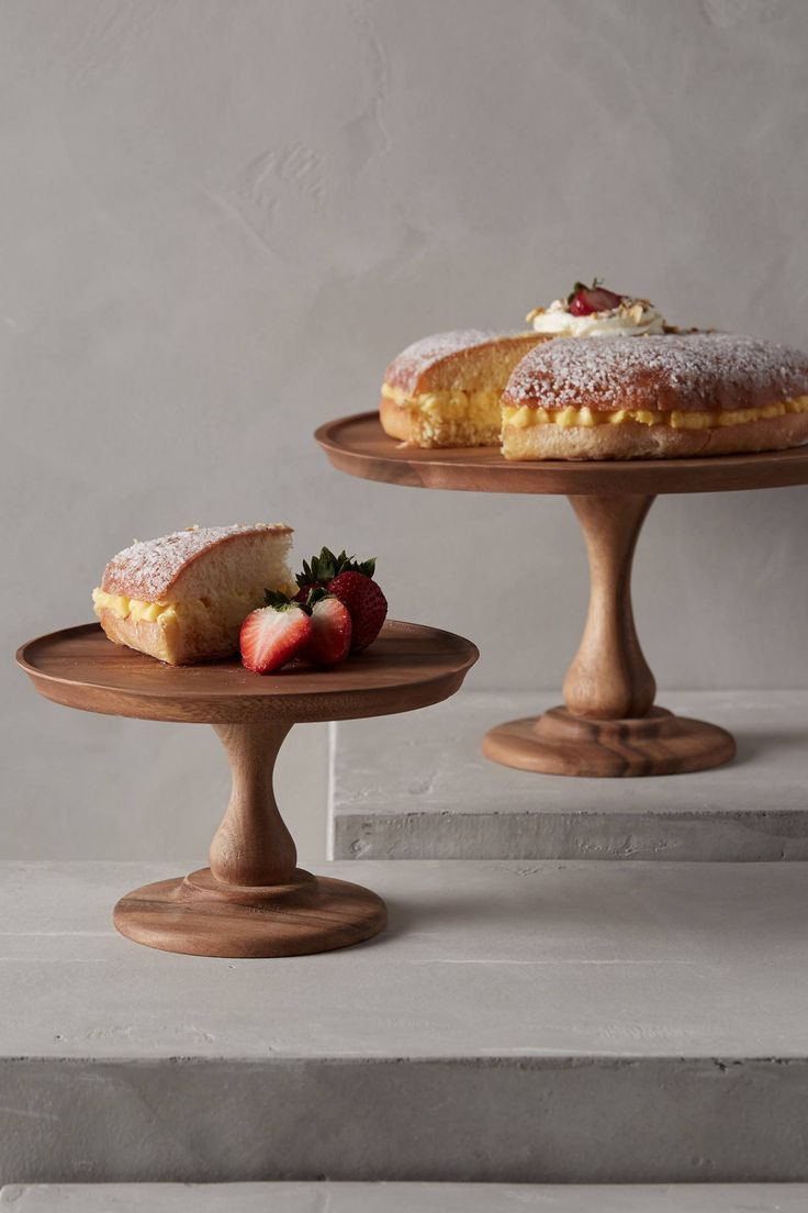 acacia cake stand
