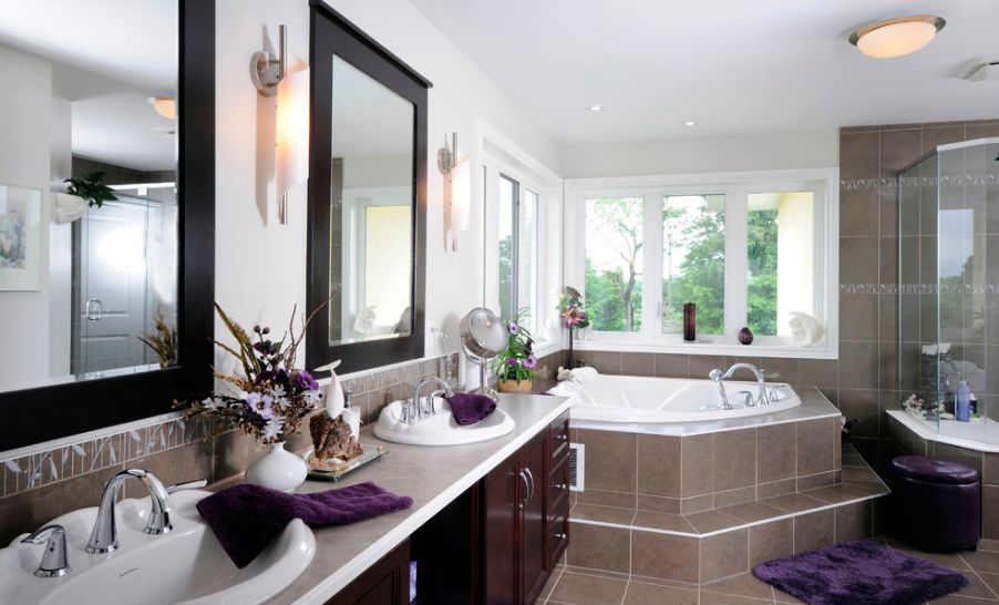 another-large-bathroom-with-built-in-tub