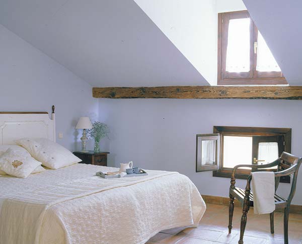 Attic bedroom ideas20