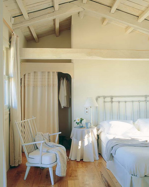 Attic bedroom ideas31