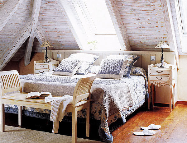 Attic bedroom ideas44