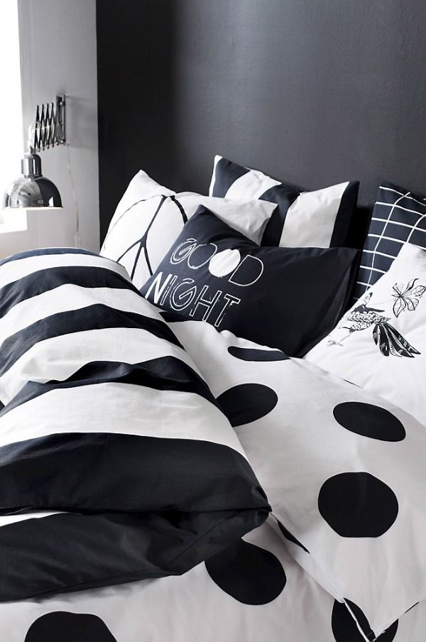 45 Timeless Black And White Bedroom Ideas That Stand Out